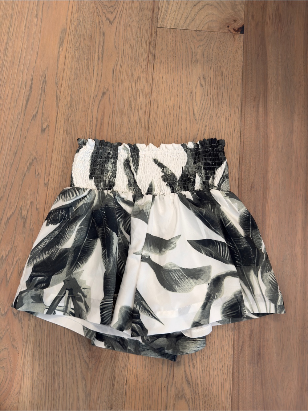 TCEC Black & White Tropical Smocked Athletic Shorts